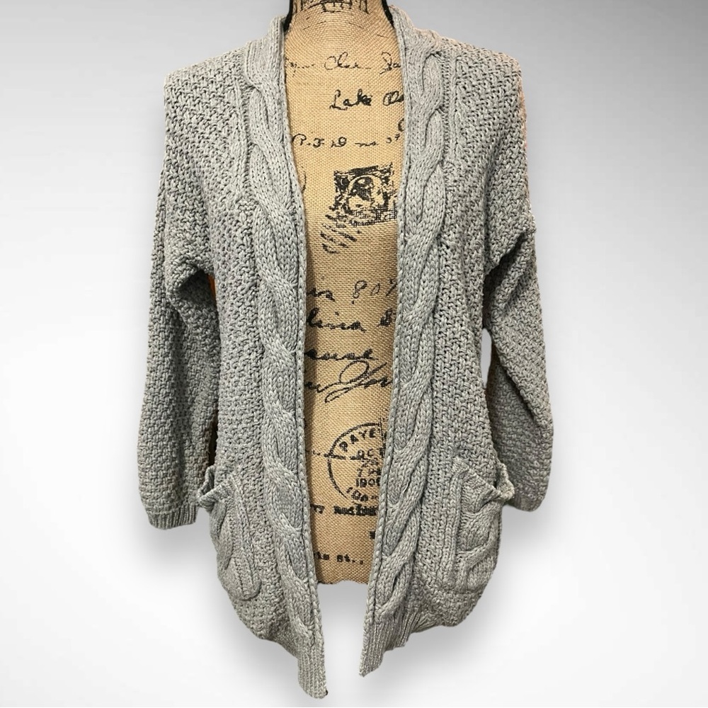 DEBUT Women's Cozy Gray Chunky Cable Knit Women's Cardigan Sweater S/M | EUC